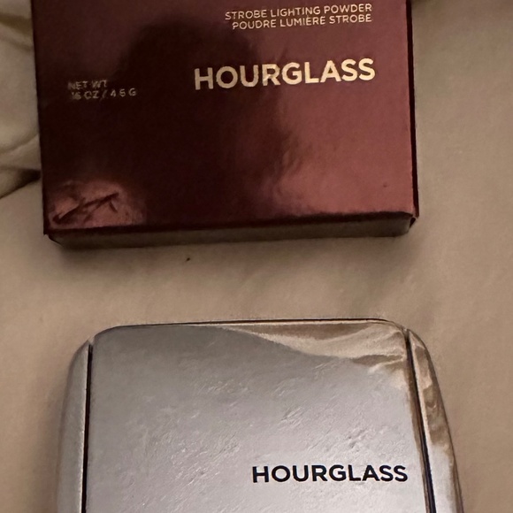 Ambient Hourglass Strobe Lighting Powder New - Picture 2 of 3